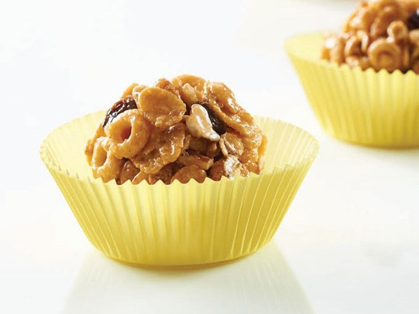 Cereal power bites in yellow cupcake paper