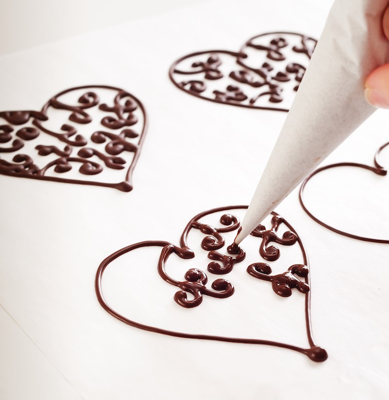 How to Pipe Chocolate Hearts HyVee