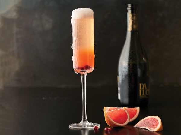 grapefruit mimosa in glass