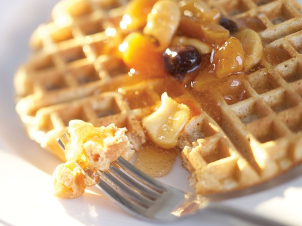 Oat Waffles With Warm Cinnamon Apple Fruit Topping Hy Vee Oat Waffles With Warm Cinnamon Apple Fruit Topping Hy Vee