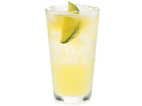Carona beerrita in glass filled with ice and garnished with lime wedge