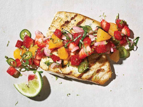 Grilled halibut with fruit salsa