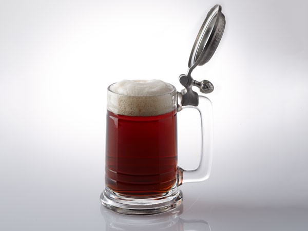 Dunke served in stein with lid open