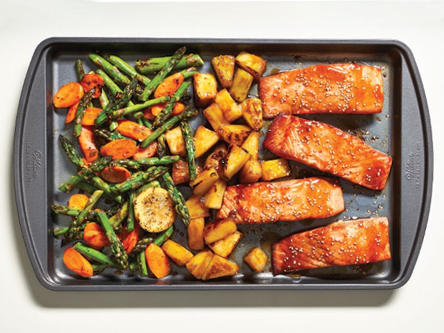 Teriyaki Salmon With Roasted Pineapple And Veggies Hy Vee