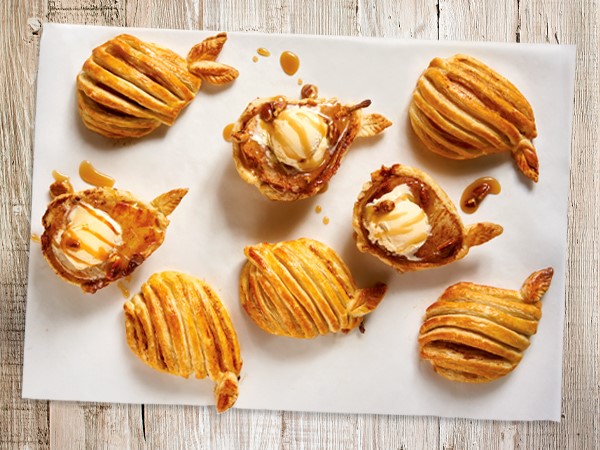 Honeyed Pears in Puff Pastry Recipe: How to Make It