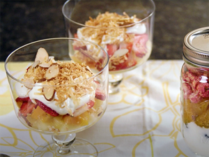 Video showing how to make two versions of better-for-you breakfast parfaits