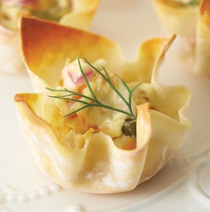 Crispy bites filled with smoked salmon, green onion, dill and cheddar cheese